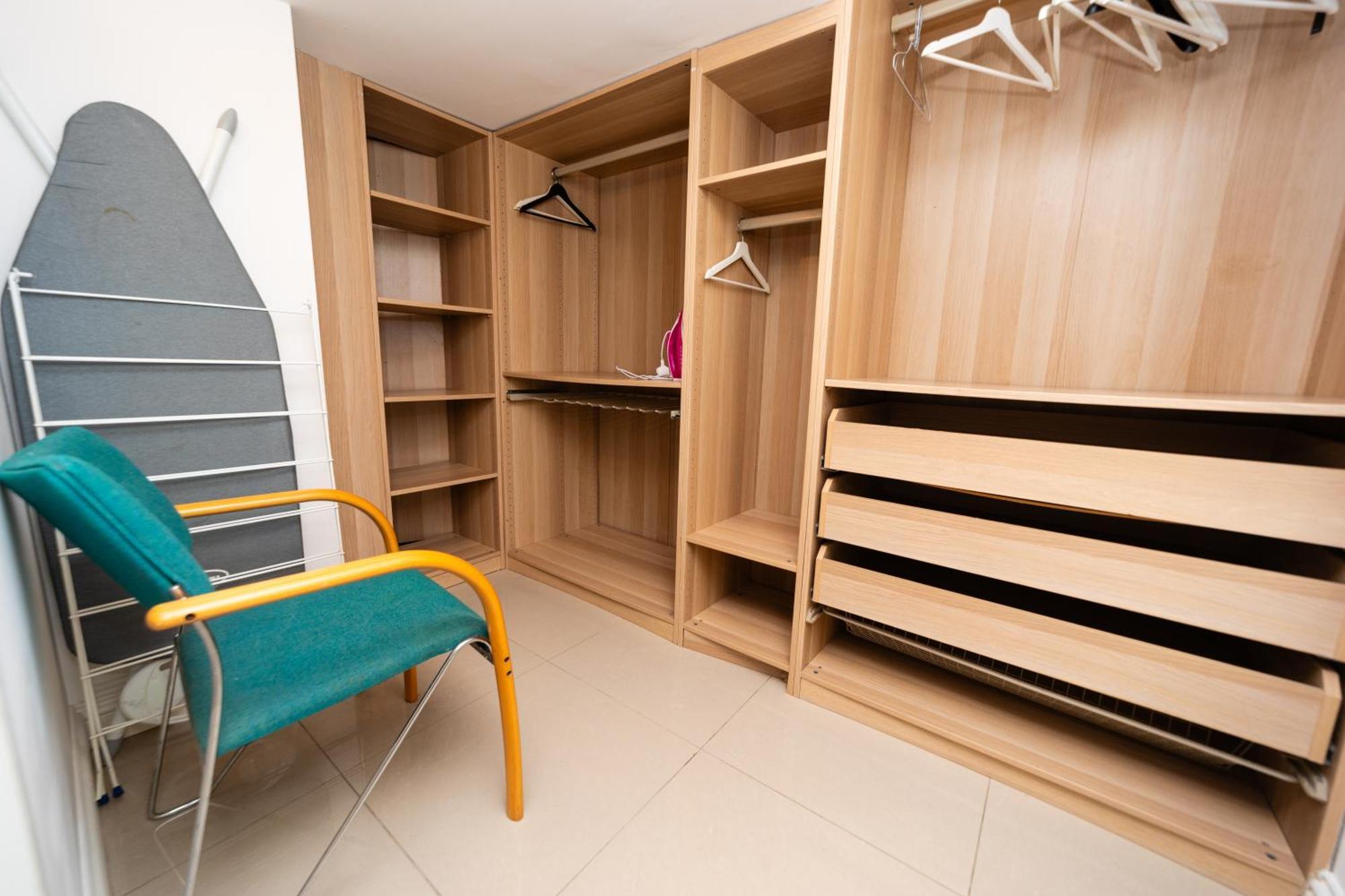 רדינג Spacious Flat With Patio & Parking In City Centre מראה חיצוני תמונה